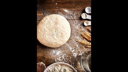 ಚಪಾತಿ ಹಿಟ್ಟು ಕಲಿಸುವಾಗ ಒಂದು ಚಮಚ ಅಜ್ವಾನ ಸೇರಿಸೋದ್ರಿಂದ ಎಷ್ಟೊಂದು ಪ್ರಯೋಜನ ಇದೆ ನೋಡಿ