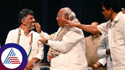 Karnataka election results: ಅಭೂತಪೂರ್ವ ಗೆಲುವು: ನಂದಿನಿ ಪೇಡಾ ಹಂಚಿ ಕೈ ನಾಯಕರ ಸಂಭ್ರಮ