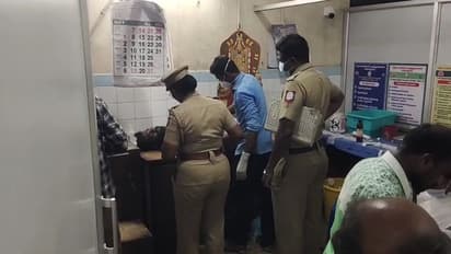 வீட்டில் நாட்டு வெடிகுண்டு தயாரித்தபோது விபத்து; பிரபல ரௌடி கைகள் சிதைந்து மருத்துவமனையில் அனுமதி