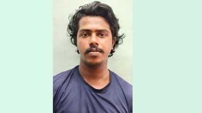 അർധരാത്രിയിൽ വീടിനകത്ത് ആൾ രൂപം; ബഹളം വച്ചപ്പോൾ വെല്ലുവിളിയും ഭീഷണിയും, മോഷ്ടിക്കുന്നത് മൊബൈൽ ഫോൺ, പിടിയിൽ