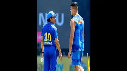 தெரு நாய் கடித்து அர்ஜூன் டெண்டுல்கர் காயம்: பந்து வீச முடியாமல் அவதி!