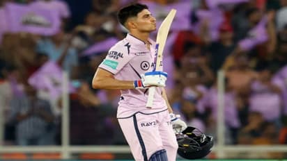 அடுத்த தலைமுறையை வழிநடத்துங்கள்: சதம் அடித்த சுப்மன் கில்லை பாராட்டி தள்ளிய விராட் கோலி!