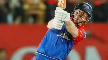 ஐபிஎல் தொடரில் பஞ்சாப் அணிக்கு எதிராக அதிக ரன்கள் குவித்து சாதனை படைத்த வார்னர்!