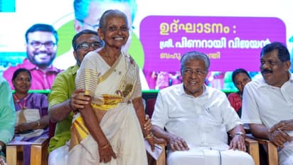 'മെയ് 17'; കേരളത്തിന്‍റെ സ്വന്തം കുടുംബശ്രീക്കായി ഒരു ദിനം, കൈകോർത്ത് മുന്നോട്ട് പോകാമെന്ന് മുഖ്യമന്ത്രി