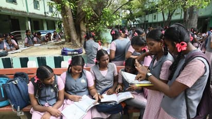 பள்ளி மாணவர்களுக்கும் மாதம் 1000 ரூபாய் உதவி தொகை.! சூப்பர் அறிவிப்பு- உடனே விண்ணப்பிக்க அழைப்பு