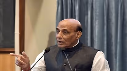 ரூ. 1 லட்சம் கோடியைத் தாண்டியது பாதுகாப்பு உற்பத்தியின் மதிப்பு… பாதுகாப்பு அமைச்சகம் தகவல்!!