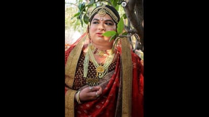 ವಧುವಿನಂತೆ ಡ್ರೆಸ್‌ ಮಾಡಿಕೊಂಡು ಫೋಟೋಶೂಟ್ ಮಾಡಿಸಿದ ಮದುವೆ ಗಂಡು! ಹಿಂಗ್ಯಾಕೆ ಮಾಡಿದ?