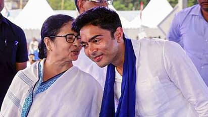 பள்ளி வேலை வாய்ப்பு ஊழல்: சிபிஐயிடம் சிக்கிய மம்தா பானர்ஜியின் மருமகன் அபிஷேக் பானர்ஜி - அடுத்தடுத்து அதிரடி