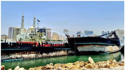 യുഎഇയില്‍ അഞ്ച് ബോട്ടുകള്‍ക്ക് തീപിടിച്ച് പ്രവാസിക്ക് പരിക്കേറ്റു