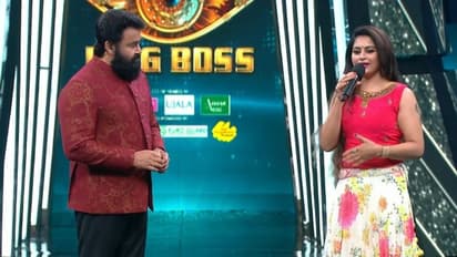 'ഈ ഷോ എനിക്ക് മതിയായിരുന്നു'; മോഹന്‍ലാലിനോട് ശ്രുതി