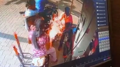 പ്ലാസ്റ്റിക് ക്യാനില്‍ പെട്രോള്‍ നിറയ്ക്കുന്നതിനിടെ ദേഹത്തേക്ക് തീ പടര്‍ന്നു, 18കാരിക്ക് ദാരുണാന്ത്യം