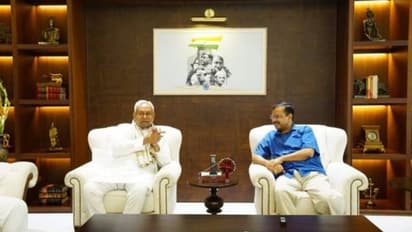 ഓർഡിനൻസ് ഇറക്കിയ കേന്ദ്ര നടപടി വിചിത്രം, കെജ്രിവാളിനൊപ്പമെന്ന് നിതീഷ് കുമാർ, കൂടിക്കാഴ്ച 