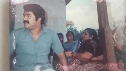 മകന്‍റെ സെറ്റില്‍ അമ്മ വന്ന അപൂര്‍വ്വ നിമിഷം; മോഹന്‍ലാലിന്‍റെ പിറന്നാള്‍ ദിനത്തില്‍ ഒരു ഓര്‍മ്മച്ചിത്രം