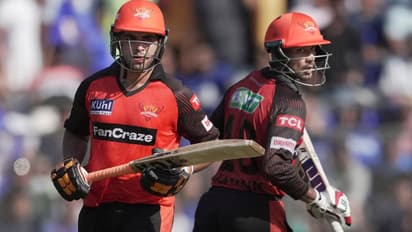 14-ാം വയസില് പിതാവിനെ നഷ്ടം, ഐപിഎല് അരങ്ങേറ്റത്തില് റെക്കോര്ഡ്; ആരാണ് വിവ്രാന്ത് ശര്മ്മ?