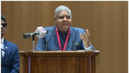 രാജ്യതാല്പര്യങ്ങൾ വരുമ്പോൾ രാഷ്ട്രീയത്തിന്റെ കണ്ണട മാറ്റിവെക്കണം; കേരളത്തെ ഉപദേശിച്ച് ഉപരാഷ്ട്രപതി