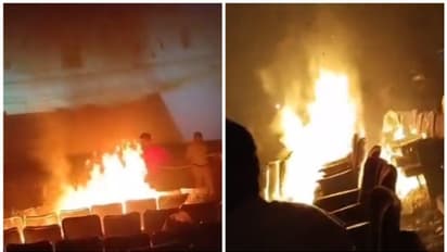 ജൂനിയര് എന്ടിആര് പടത്തിന് ഫാന്സ് പടക്കം പൊട്ടിച്ചു; തീയറ്ററില് തീപിടുത്തം - വീഡിയോ