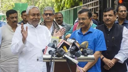 டெல்லி அதிகார மோதல்: முதல்வர் அரவிந்த் கெஜ்ரிவாலுக்கு ஆதரவு கொடுக்குமா காங்கிரஸ்? அடுத்தடுத்து திருப்பம்