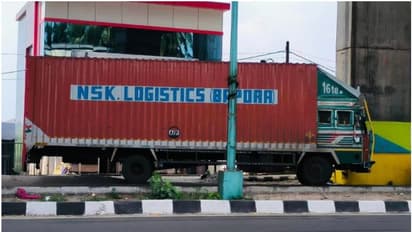 'നെഞ്ചത്തേക്കാണ് കത്തിവയ്ക്കുന്നത്'; സിഐടിയു അമിത കൂലി ചോദിച്ചെന്ന് ഉടമ, ചരക്ക് കെട്ടിക്കിടക്കുന്നു; വിവാദം