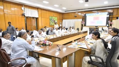 ಮಳೆ ಬಗ್ಗೆ ಮುನ್ನೆಚ್ಚರಿಕೆ ವಹಿಸಿ. ಇದು ಸೂಚನೆ ಅಲ್ಲ, ಎಚ್ಚರಿಕೆ: ಸಿದ್ದರಾಮಯ್ಯ