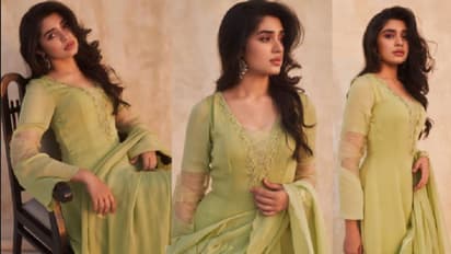  సోషల్ మీడియాలో సత్తా చాటిన  కృతీ శెట్టి,   అరుదైన రికార్డ్ సాధించిన బేబమ్మ.. 