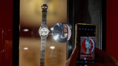 ചൈനയിലെ അവസാന ചക്രവർത്തിയുടെ വാച്ച് ലേലത്തിൽ വിറ്റുപോയത് ഈ മോഹവിലയ്‍ക്ക്!