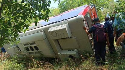 తిరుమల ఘాట్ రోడ్డులో ప్రమాదం: ఆరుగురికి గాయాలు