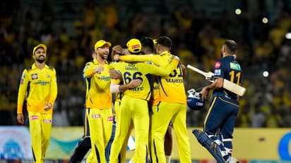 ആരാധകര്ക്ക് നല്കിയ ഉറപ്പ് പാലിച്ച് ധോണി; കാത്തിരിക്കുന്നത് ഇത്തവണയും കിരീടം? ചരിത്രം അങ്ങനെയാണ്!