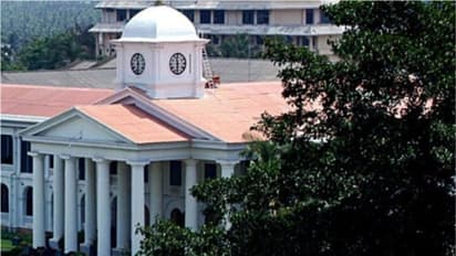 Kerala to restrict expenditure for another year amid severe financial crisis