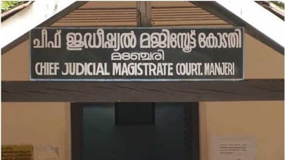 പിതാവ് കൊടുക്കാനുള്ള പണം ചോദിച്ചു, തർക്കം, 16-കാരിയെ നെഞ്ചിൽ കുത്തി കൊല: കുറ്റക്കാരനെന്ന് മഞ്ചേരി കോടതി