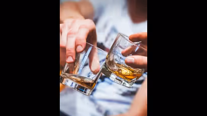 ಆಲ್ಕೋಹಾಲ್ ಜೊತೆ ಸೋಡಾ, ಕೋಲ್ಡ್ ಡ್ರಿಂಕ್ಸ್ ಮಿಕ್ಸ್ ಮಾಡ್ತೀರಾ? ತಪ್ಪು ತಪ್ಪು