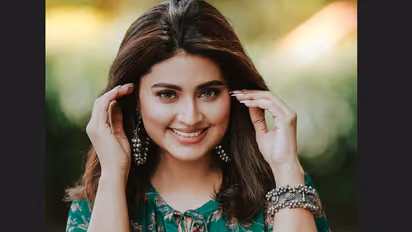 Sneha: 4-வது பெண்ணாக பிறந்ததால்... பிறந்த வீட்டில் கொடுமைகளை அனுபவித்த சினேகா! கண்ணீரோடு பகிர்ந்த மறுபக்கம்!