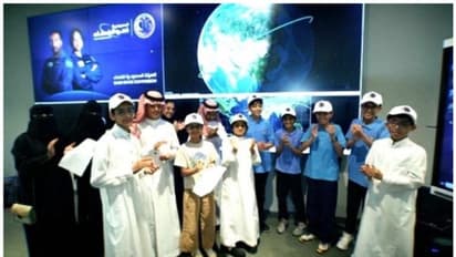 വിദ്യാർത്ഥികളുമായി അനുഭവങ്ങള്‍ പങ്കിട്ട് സൗദി ബഹിരാകാശ സഞ്ചാരികളായ റയാനയും അലിയും