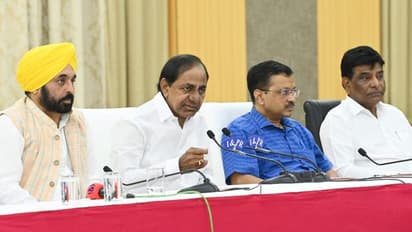 ఆర్డినెన్స్ను మోడీ వెనక్కి తీసుకోవాల్సిందే.. కేజ్రీవాల్ వెంటే బీఆర్ఎస్ : కేసీఆర్