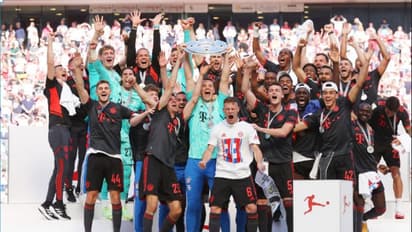 Dortmund snatch 'bottlers' title from Arsenal! Meme fest explodes after Bayern win Bundesliga again