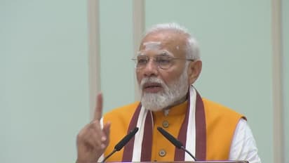 ஆனந்த பவனில் செங்கோல் வாக்கிங் ஸ்டிக் ஆனது துரதிர்ஷ்டவசமானது: ஆதீனங்கள் முன் பிரதமர் மோடி உரை