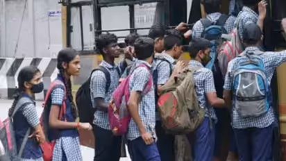 പ്ലസ് ടു വരെയുള്ള വിദ്യാർത്ഥികൾക്ക് സ്വകാര്യ ബസിൽ കൺസഷൻ കാർഡ് വേണ്ട; യൂണിഫോം മതി