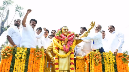 చరిత్రలో ఎప్పటికీ నిలిచిపోయే గొప్ప మహనీయుడు ఎన్టీఆర్..: మంత్రి తలసాని శ్రీనివాస్ యాదవ్