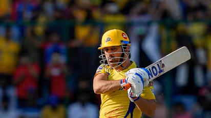 മഴ ഒരുവശത്ത്; മറുവശത്ത് ധോണി ആരാധകര്ക്ക് സന്തോഷ വാര്ത്തയുമായി ഫാഫ് ഡുപ്ലസിസ്