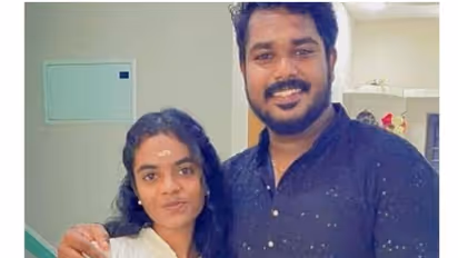 നായയെ കുളിപ്പിക്കവെ അനിയത്തി തടാകത്തിൽ വീണു, രക്ഷിക്കവെ യുവ ഡോക്ടറും; നാടിനെ കണ്ണിരിലാഴ്ത്തി സംസ്കാരം