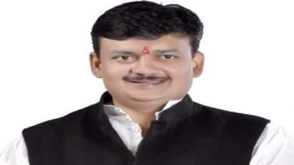 కాంగ్రెస్ ఎంపీ బాలు ధనోర్కర్ కన్నుమూత.. తండ్రి మరణించిన మూడు రోజులకే ఘటన.. కుటుంబంలో తీవ్ర విషాదం..