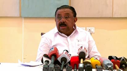 'മഴക്കെടുതിയിൽ ആളുകൾ മരിക്കുമ്പോഴും സർക്കാർ ഇടപെടുന്നില്ല, തദ്ദേശ മന്ത്രി വിദേശ വിനോദയാത്രയിൽ': എംഎം ഹസ്സൻ