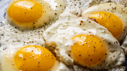 മുട്ട അലർജിയെ എങ്ങനെ തിരിച്ചറിയാം? പകരം കഴിക്കാം ഈ ഭക്ഷണങ്ങള്...