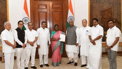 మణిపూర్ హింసాకాండపై న్యాయవిచారణకు కాంగ్రెస్ డిమాండ్.. రాష్ట్రపతికి వినతిపత్రం అందజేత