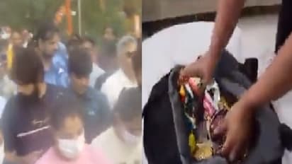 பதக்கங்களை கங்கை நதியில் வீச வந்த வீரர், வீராங்கனைகள்...  தடுத்து நிறுத்தி போலீஸார் பேச்சுவார்த்தை!! 