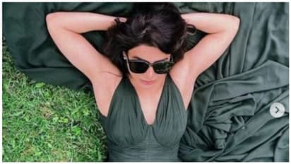 விஜய் தேவரகொண்டாவுடன்... வெளிநாட்டில் குடித்து கும்மாளம் போடும் சமந்தா! சரக்கு பாட்டிலோடு வெளியான புகைப்படம்!