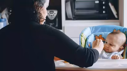 കുട്ടികളെ നോക്കുകയാണ് ജോലി, ഓരോ ദിവസവും യുവതി സമ്പാദിക്കുന്നത് ഒരുലക്ഷം രൂപ!