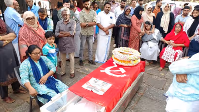സമൂഹത്തിൽ ഒറ്റപ്പെട്ടതോടെ ഫാക്ടറി പൂട്ടണമെന്ന നിലപാടിൽ സിപിഎം എത്തി; ആഞ്ഞടിച്ച് മരിച്ച റസാക്കിന്റെ ഭാര്യ ഷീജ