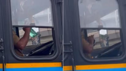 ട്രാഫിക് സിഗ്നലില്‍ ഇഷ്ടം പോലെ സമയം; ബസ് ഡ്രൈവര്‍ ചെയ്യുന്നത് എന്താണെന്ന് നോക്കിക്കേ...