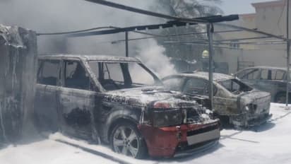 ഒമാനില് നിര്ത്തിയിട്ടിരുന്ന മൂന്ന് വാഹനങ്ങൾക്ക് തീ പിടിച്ചു