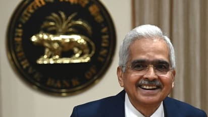 വായ്പയെടുത്തവർക്ക് ആശ്വാസനടപടിയുമായി ആർബിഐ; ഫ്ലോട്ടിങ്ങിൽ നിന്ന് ഫിക്സഡ് നിരക്കിലേക്ക് മാറാം